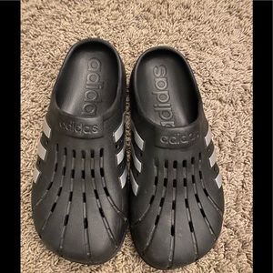 Adidas clogs